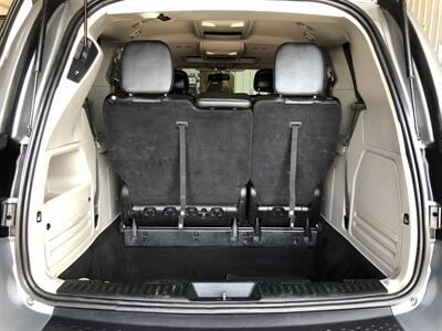 2016 Chrysler Town & Country Touring-L   - Photo 27 - Saint Louis, MI 48880-9800