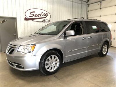 2016 Chrysler Town & Country Touring-L   - Photo 1 - Saint Louis, MI 48880-9800