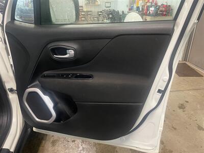 2019 Jeep Renegade Sport - Photo 20 - Saint Louis, MI 48880-9800