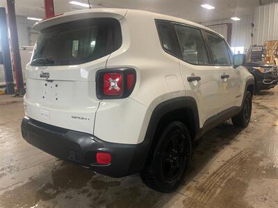 2019 Jeep Renegade Sport - Photo 6 - Saint Louis, MI 48880-9800