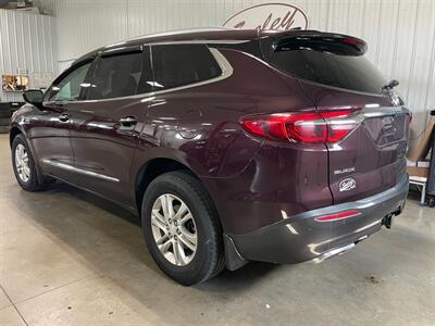 2018 Buick Enclave Essence   - Photo 3 - Saint Louis, MI 48880-9800