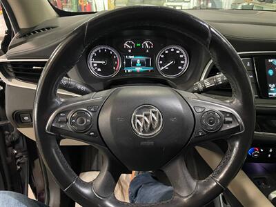 2018 Buick Enclave Essence   - Photo 8 - Saint Louis, MI 48880-9800