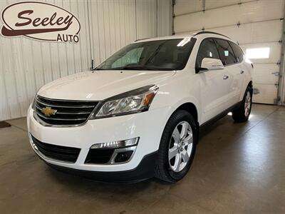 2017 Chevrolet Traverse LT - Photo 2 - Saint Louis, MI 48880-9800