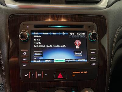 2017 Chevrolet Traverse LT - Photo 13 - Saint Louis, MI 48880-9800