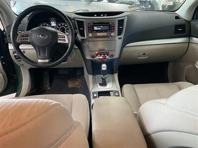 2013 Subaru Outback 2.5i Premium - Photo 8 - Saint Louis, MI 48880-9800