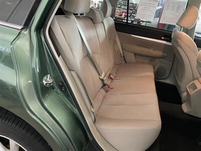 2013 Subaru Outback 2.5i Premium - Photo 19 - Saint Louis, MI 48880-9800