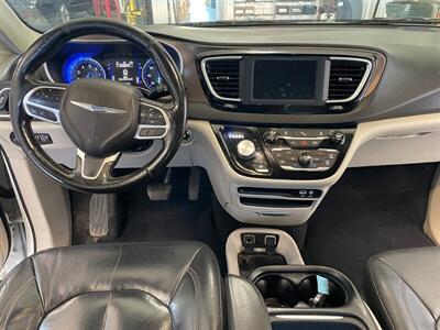 2019 Chrysler Pacifica Touring L - Photo 7 - Saint Louis, MI 48880-9800