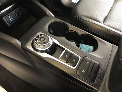 2021 Ford Escape SEL   - Photo 12 - Saint Louis, MI 48880-9800