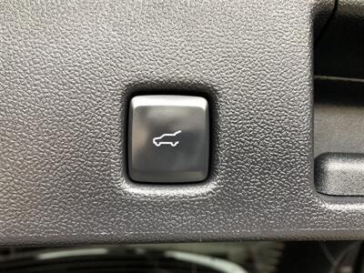 2021 Ford Escape SEL   - Photo 23 - Saint Louis, MI 48880-9800