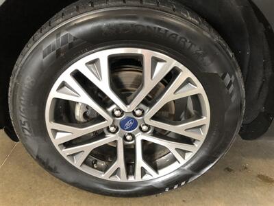 2021 Ford Escape SEL   - Photo 22 - Saint Louis, MI 48880-9800