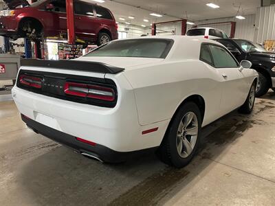 2020 Dodge Challenger SXT   - Photo 5 - Saint Louis, MI 48880-9800