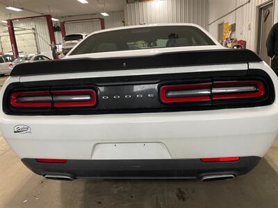 2020 Dodge Challenger SXT   - Photo 23 - Saint Louis, MI 48880-9800