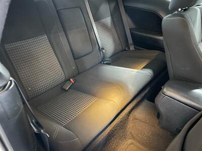 2020 Dodge Challenger SXT   - Photo 17 - Saint Louis, MI 48880-9800