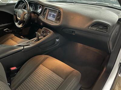 2020 Dodge Challenger SXT   - Photo 16 - Saint Louis, MI 48880-9800