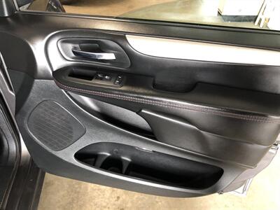 2017 Dodge Grand Caravan GT   - Photo 24 - Saint Louis, MI 48880-9800