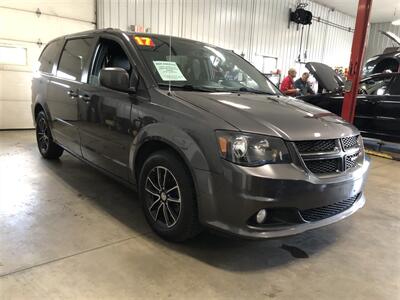 2017 Dodge Grand Caravan GT   - Photo 5 - Saint Louis, MI 48880-9800