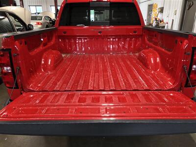 2017 Chevrolet Silverado 1500 LT   - Photo 25 - Saint Louis, MI 48880-9800