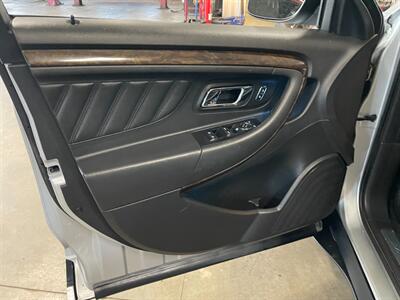 2017 Ford Taurus Limited - Photo 21 - Saint Louis, MI 48880-9800
