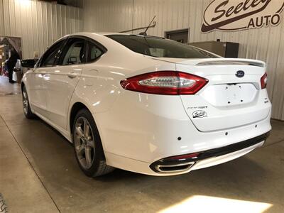 2016 Ford Fusion SE   - Photo 3 - Saint Louis, MI 48880-9800