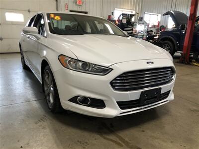 2016 Ford Fusion SE   - Photo 4 - Saint Louis, MI 48880-9800