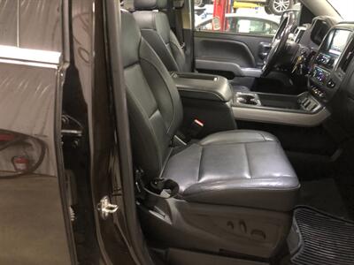 2018 Chevrolet Silverado 1500 LTZ   - Photo 11 - Saint Louis, MI 48880-9800