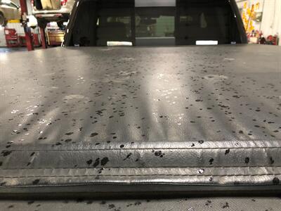 2018 Chevrolet Silverado 1500 LTZ   - Photo 18 - Saint Louis, MI 48880-9800