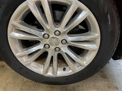 2017 Chrysler 300 Limited - Photo 24 - Saint Louis, MI 48880-9800