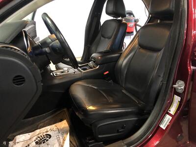 2017 Chrysler 300 Limited - Photo 16 - Saint Louis, MI 48880-9800