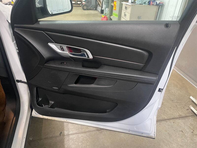 2017 GMC Terrain SLT - Photo 20 - Saint Louis, MI 48880-9800
