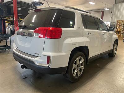 2017 GMC Terrain SLT - Photo 6 - Saint Louis, MI 48880-9800