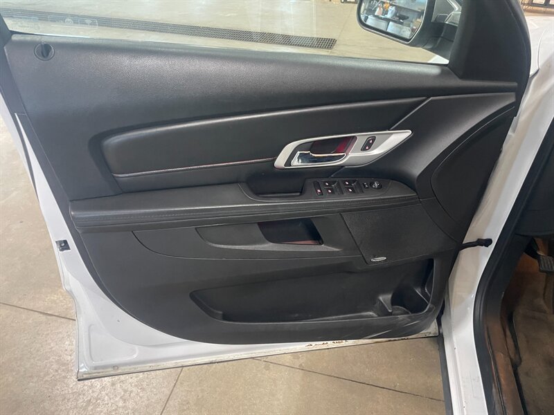 2017 GMC Terrain SLT - Photo 19 - Saint Louis, MI 48880-9800