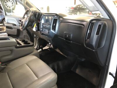 2018 GMC Sierra 3500   - Photo 18 - Saint Louis, MI 48880-9800