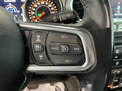 2020 Jeep Gladiator Overland   - Photo 10 - Saint Louis, MI 48880-9800