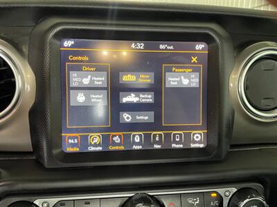 2020 Jeep Gladiator Overland - Photo 14 - Saint Louis, MI 48880-9800