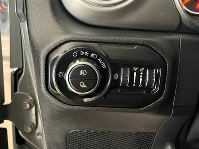 2020 Jeep Gladiator Overland - Photo 22 - Saint Louis, MI 48880-9800