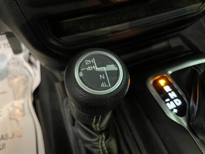 2020 Jeep Gladiator Overland   - Photo 11 - Saint Louis, MI 48880-9800