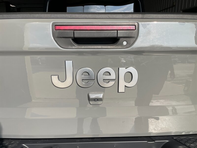 2020 Jeep Gladiator Overland - Photo 34 - Saint Louis, MI 48880-9800