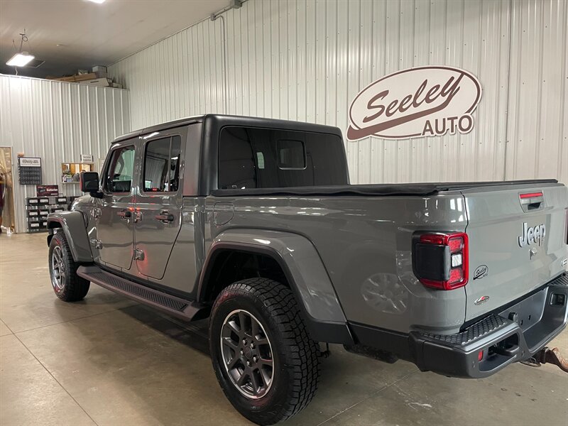 2020 Jeep Gladiator Overland - Photo 3 - Saint Louis, MI 48880-9800