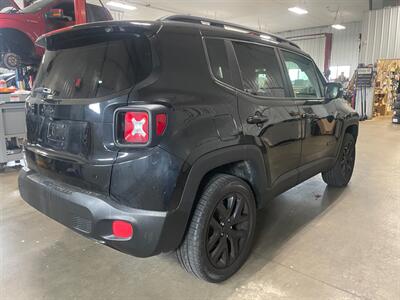 2017 Jeep Renegade Altitude   - Photo 6 - Saint Louis, MI 48880-9800