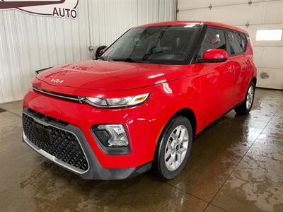 2022 Kia Soul LX   - Photo 2 - Saint Louis, MI 48880-9800