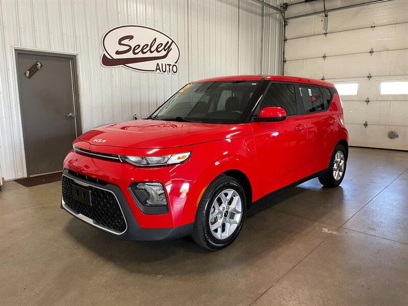 2022 Kia Soul LX  