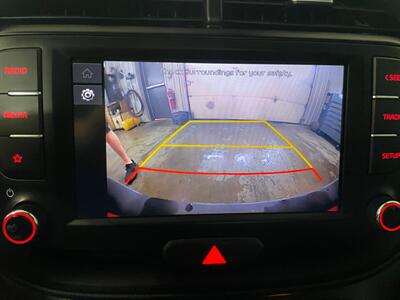 2022 Kia Soul LX   - Photo 13 - Saint Louis, MI 48880-9800
