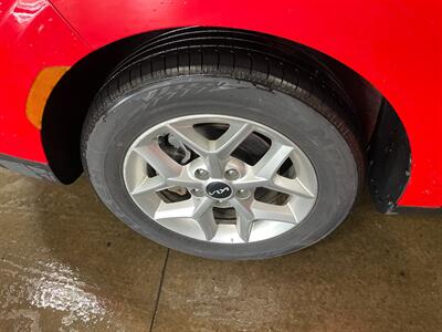 2022 Kia Soul LX   - Photo 21 - Saint Louis, MI 48880-9800