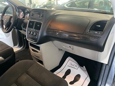 2020 Dodge Grand Caravan SE - Photo 17 - Saint Louis, MI 48880-9800