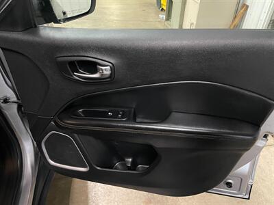2019 Jeep Compass Limited - Photo 21 - Saint Louis, MI 48880-9800