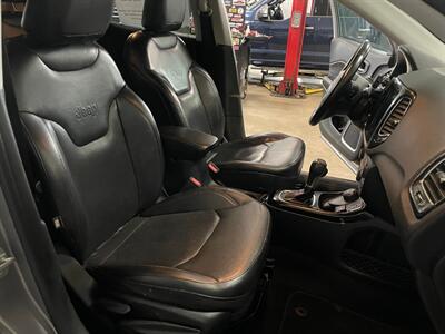 2019 Jeep Compass Limited   - Photo 14 - Saint Louis, MI 48880-9800