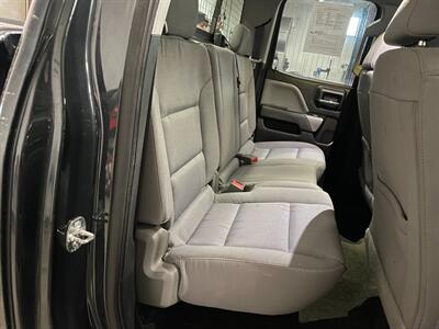 2017 Chevrolet Silverado 1500 LT   - Photo 18 - Saint Louis, MI 48880-9800