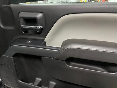 2017 Chevrolet Silverado 1500 LT   - Photo 22 - Saint Louis, MI 48880-9800