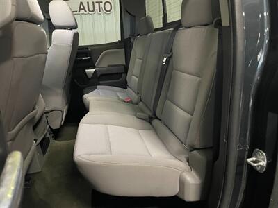 2017 Chevrolet Silverado 1500 LT   - Photo 16 - Saint Louis, MI 48880-9800