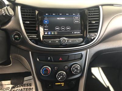 2019 Chevrolet Trax LT   - Photo 11 - Saint Louis, MI 48880-9800
